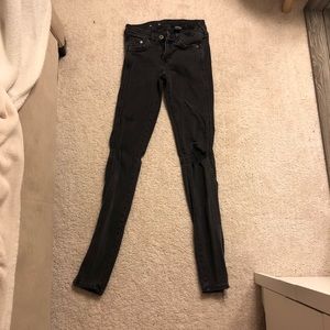 H&M Black Ripped Jeans - Super Skinny